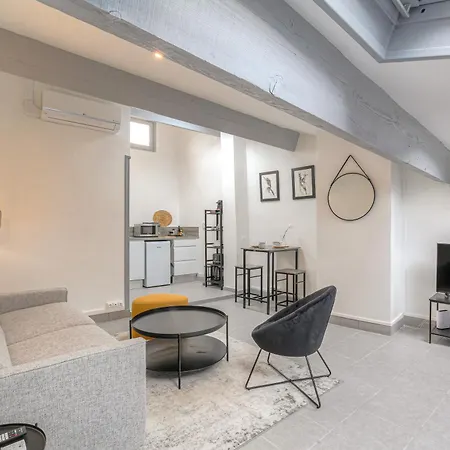 Le Cleret, Douillet Sous Les Toits Apartmán